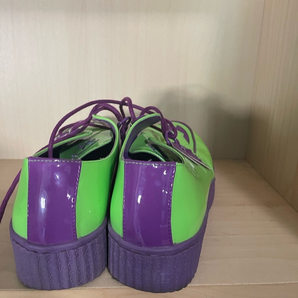 Slightly used - Picture 2 of 4